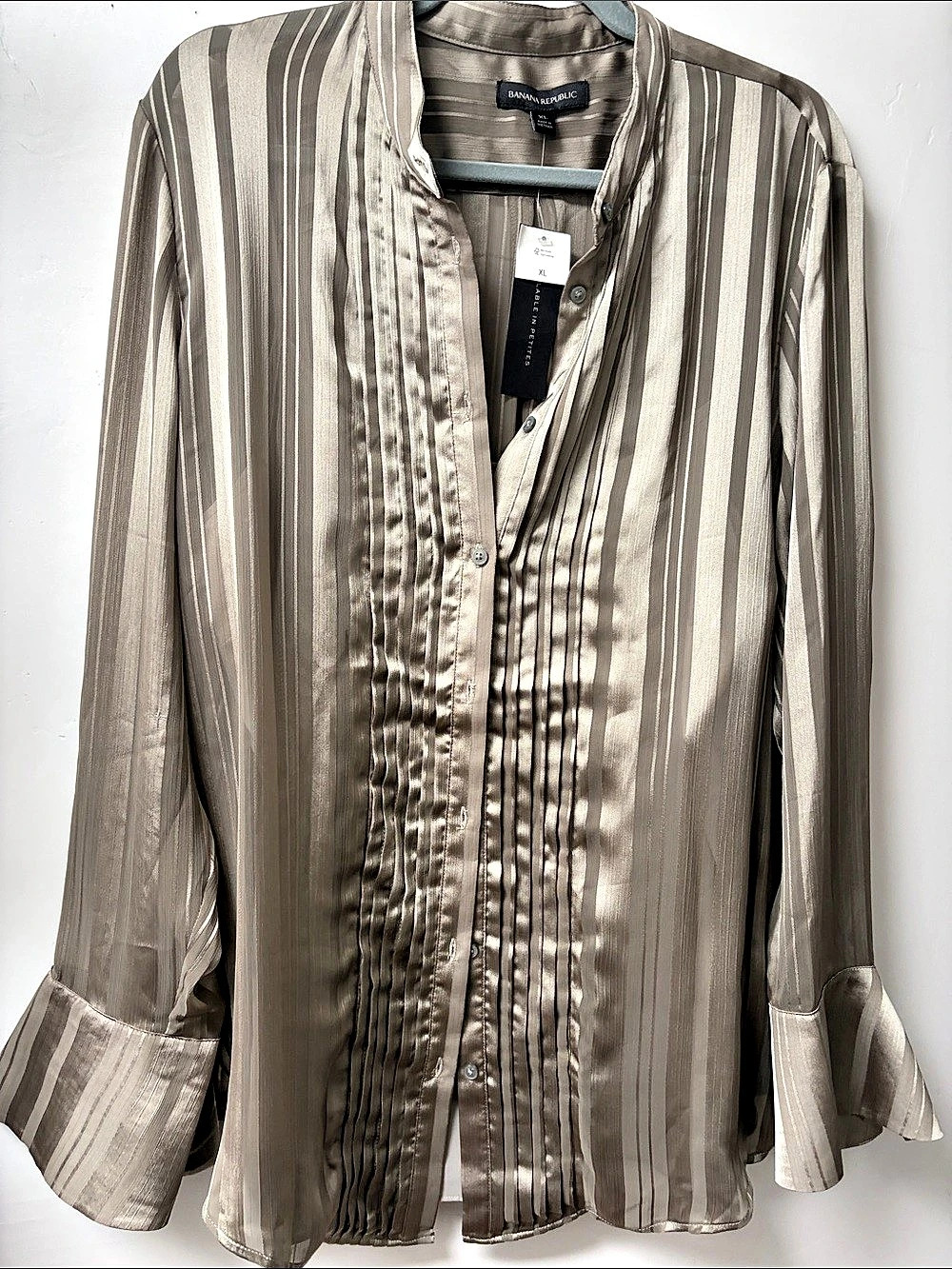 Banana Republic Striped Blouse Grey color,NWT